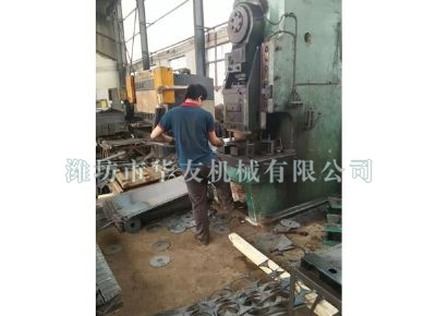 點擊查看詳細(xì)信息<br>標(biāo)題：華友機(jī)械車間一角 閱讀次數(shù)：8713